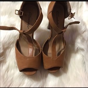 Chunky Brown Heels ~ Very Tall ~ GUC